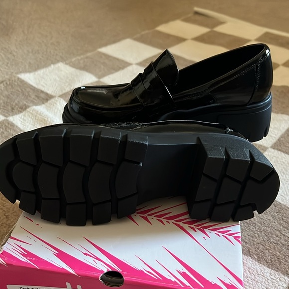 Corky’s - Hey Girl! Keeper Glossy Black Patent Loafer - 8 - Picture 4 of 7
